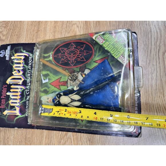 1997 Chaos Comics Brian Pulido's LADY DEATH Action Figure Glows In The Dark Wow! - Picture 6 of 6